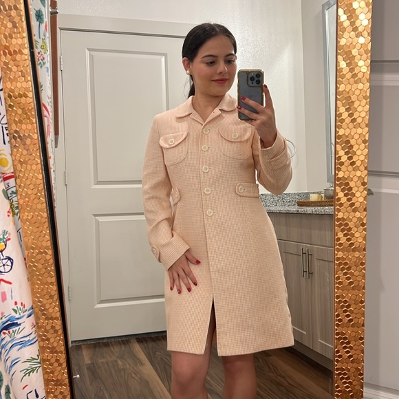 Vintage Ann Taylor Pink Houndstooth Trench coat with Contrasting Trim - Picture 2 of 10